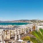2 Bedroom Cozy In * Cannes