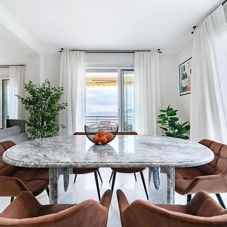 Gorgeous In With House Sea View