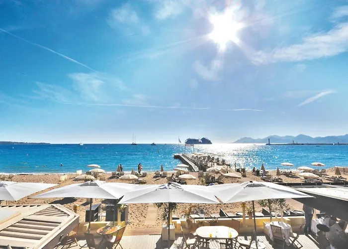 2 Bedroom Cozy In * Cannes