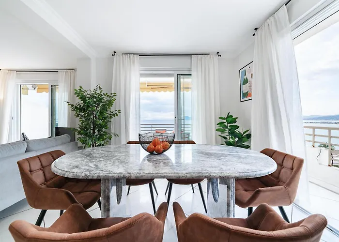 2 Bedroom Cozy In