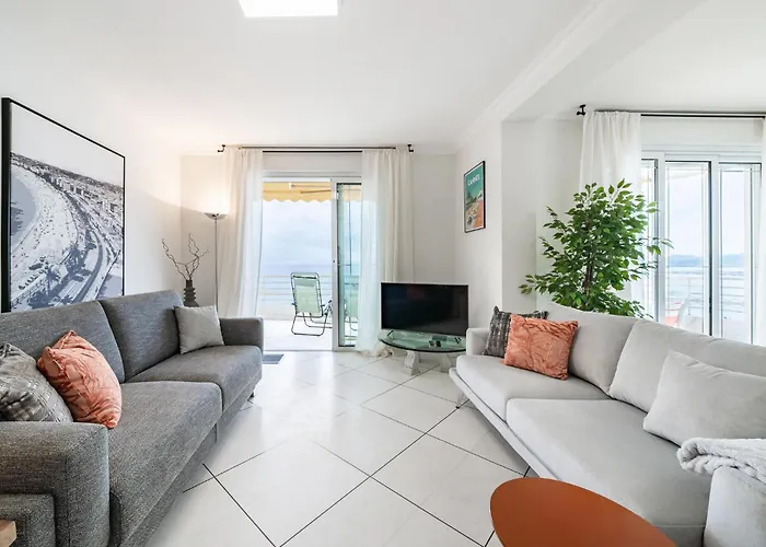2 Bedroom Cozy In Cannes