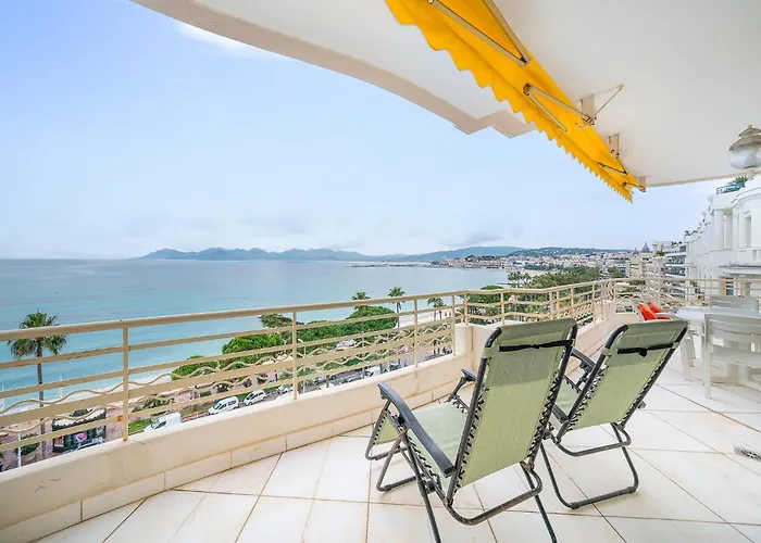 Prázdninový dům 2 Bedroom Cozy In Cannes